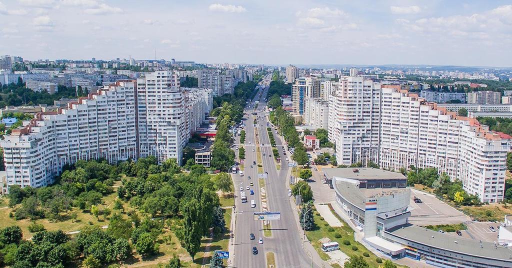 Stella De Lux Hotel Кишинёв Экстерьер фото
