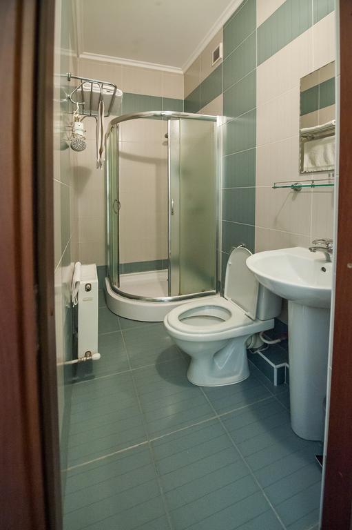 Stella De Lux Hotel Кишинёв Экстерьер фото