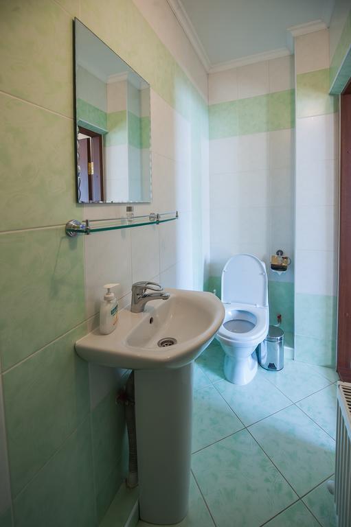 Stella De Lux Hotel Кишинёв Экстерьер фото